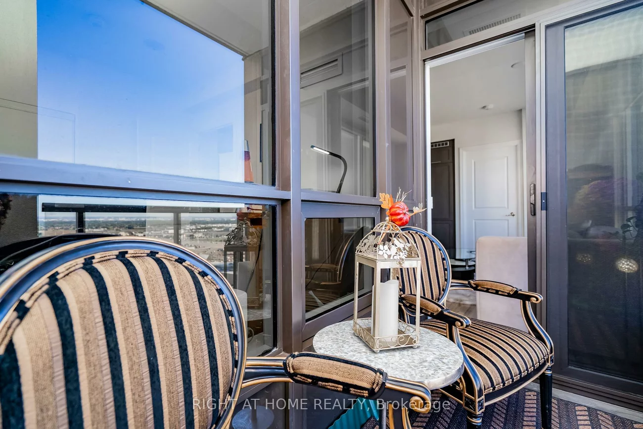 9075, Jane, Concord, Vaughan