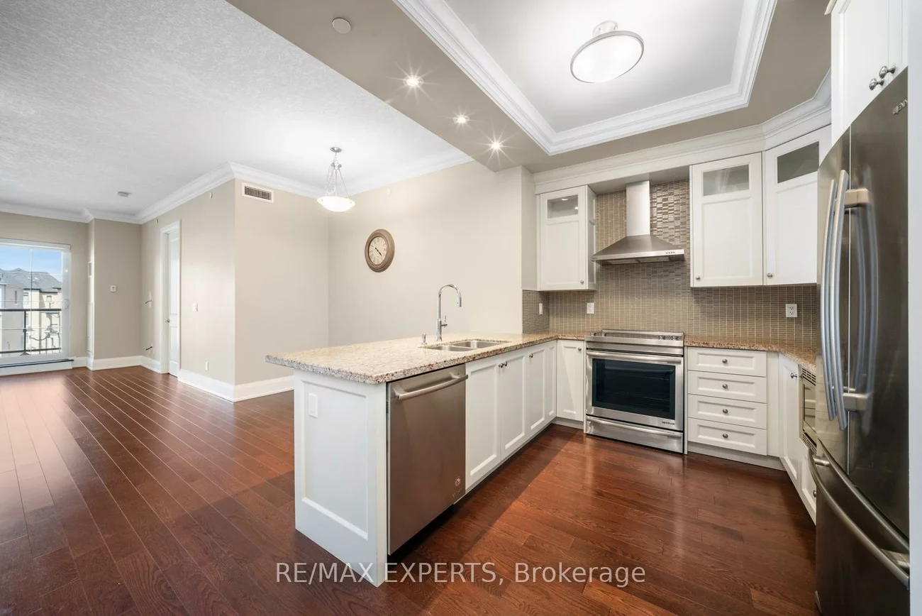 9909, Pine Valley, Vellore Village, Vaughan
