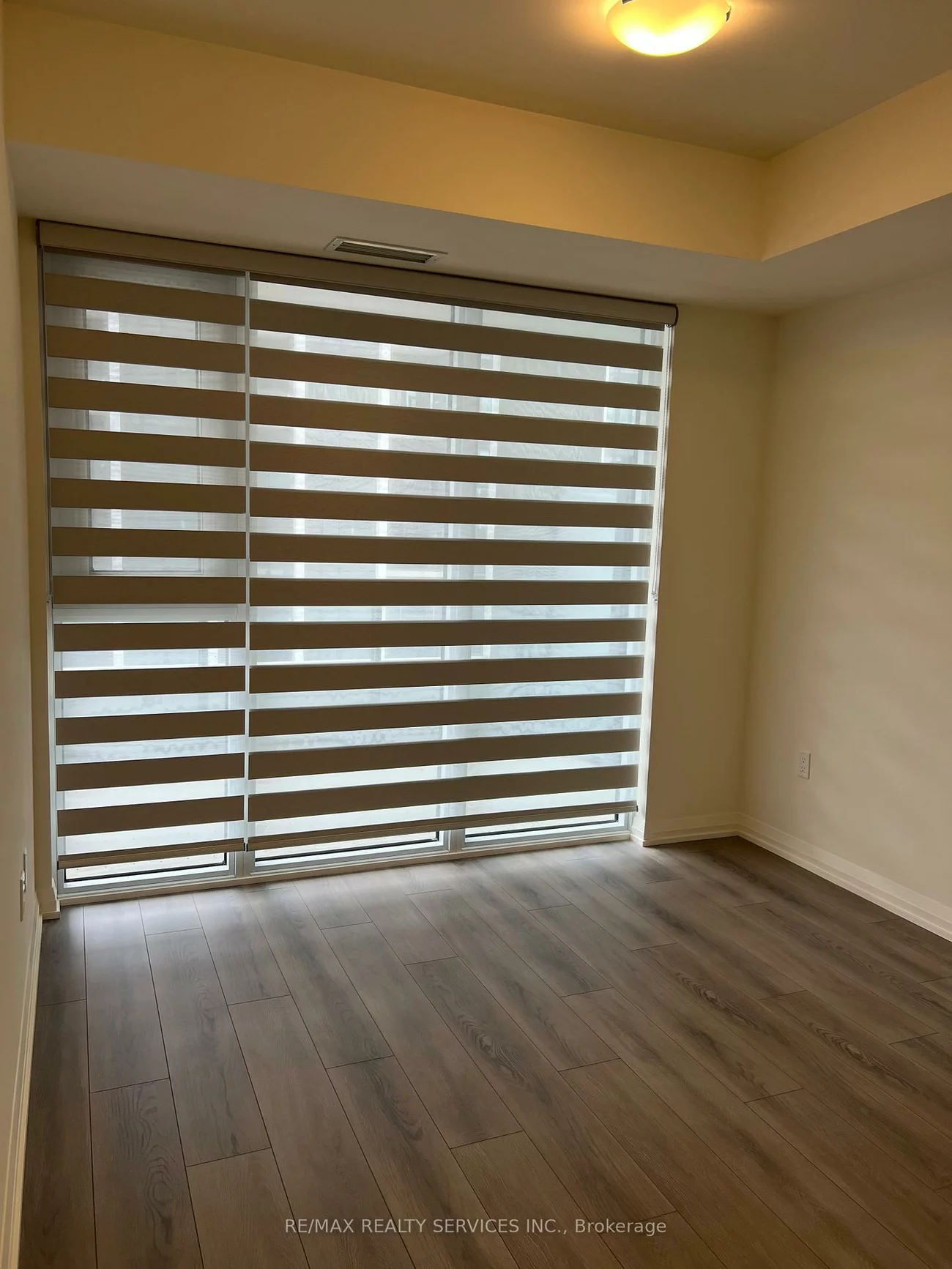 8960, Jane, Vellore Village, Vaughan