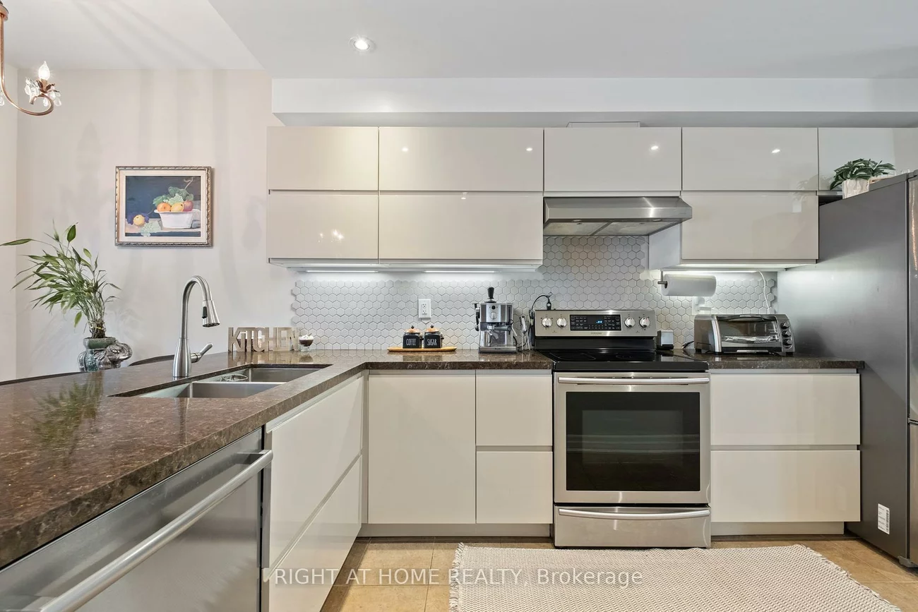 873, New Westminster, Beverley Glen, Vaughan