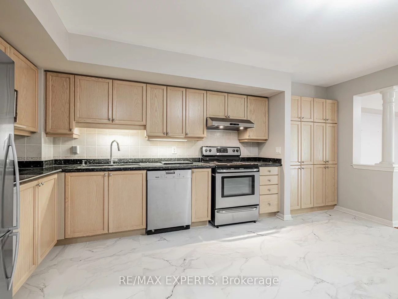 2500, Rutherford, Maple, Vaughan