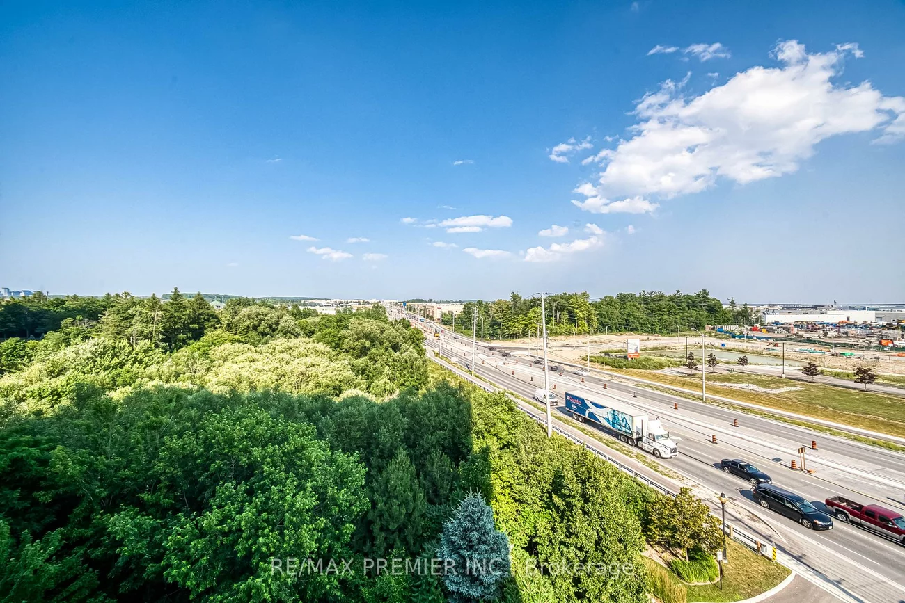 9225, Jane, Maple, Vaughan