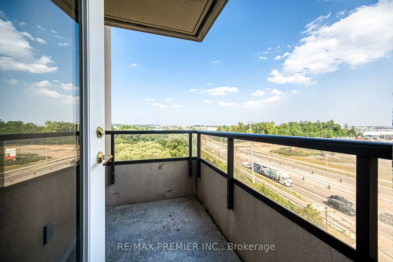 9225, Jane, Maple, Vaughan