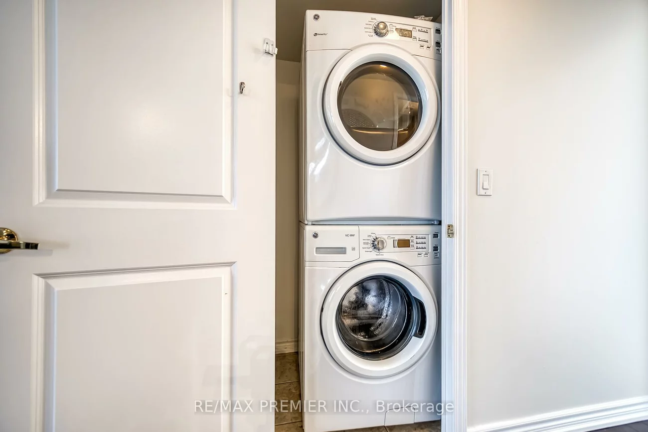9225, Jane, Maple, Vaughan