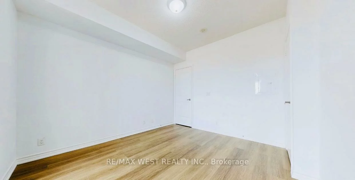 9235, Jane, Maple, Vaughan