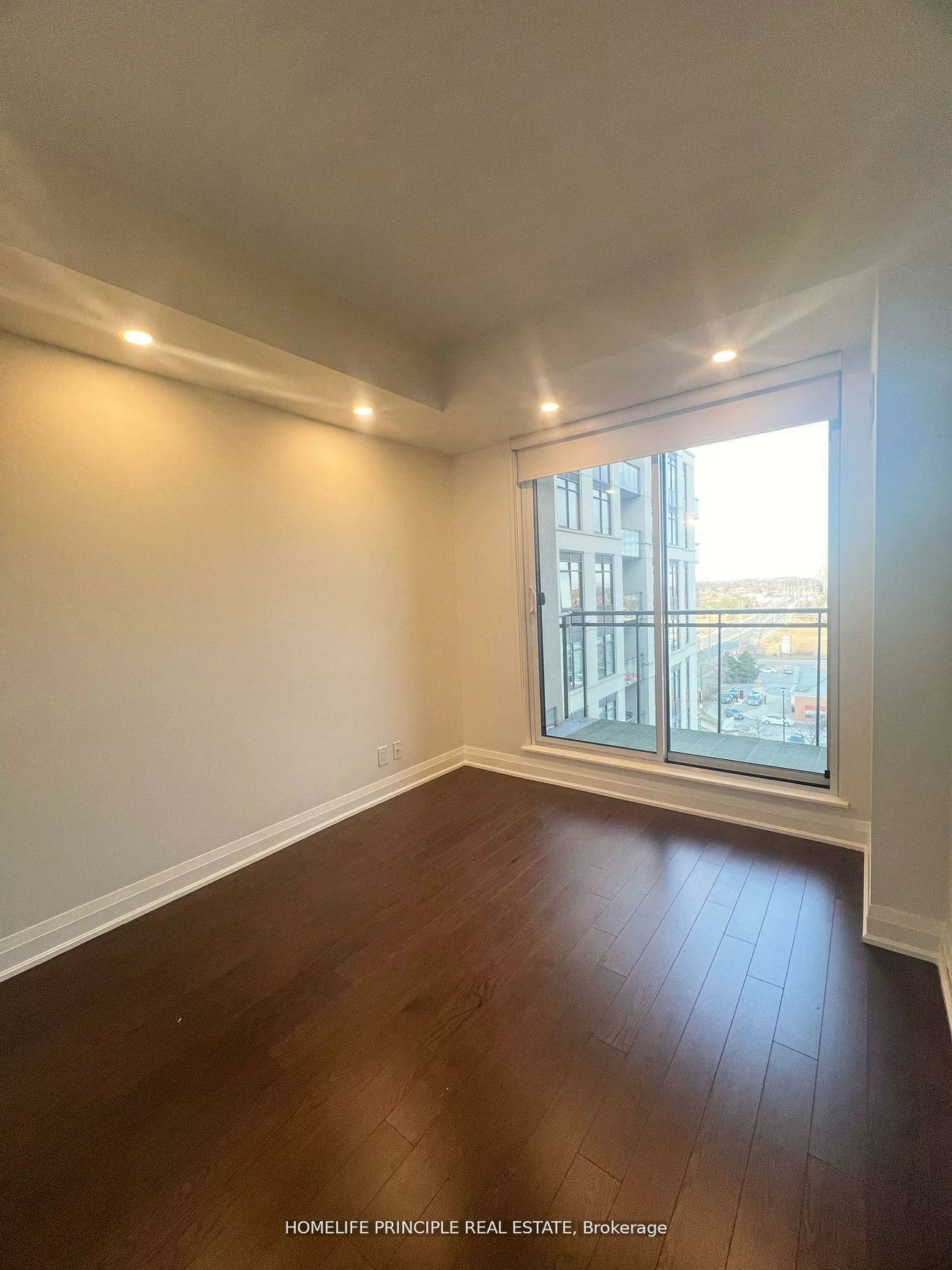 12, Woodstream, Vaughan Grove, Vaughan