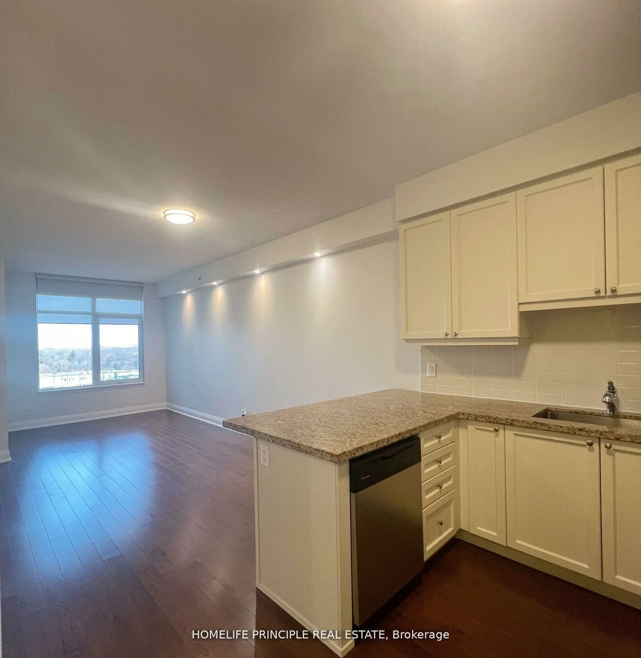 12, Woodstream, Vaughan Grove, Vaughan