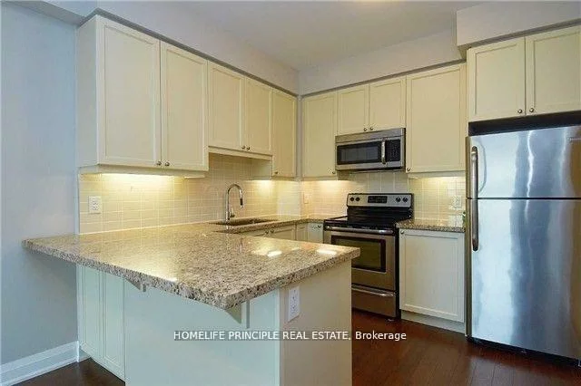 12, Woodstream, Vaughan Grove, Vaughan