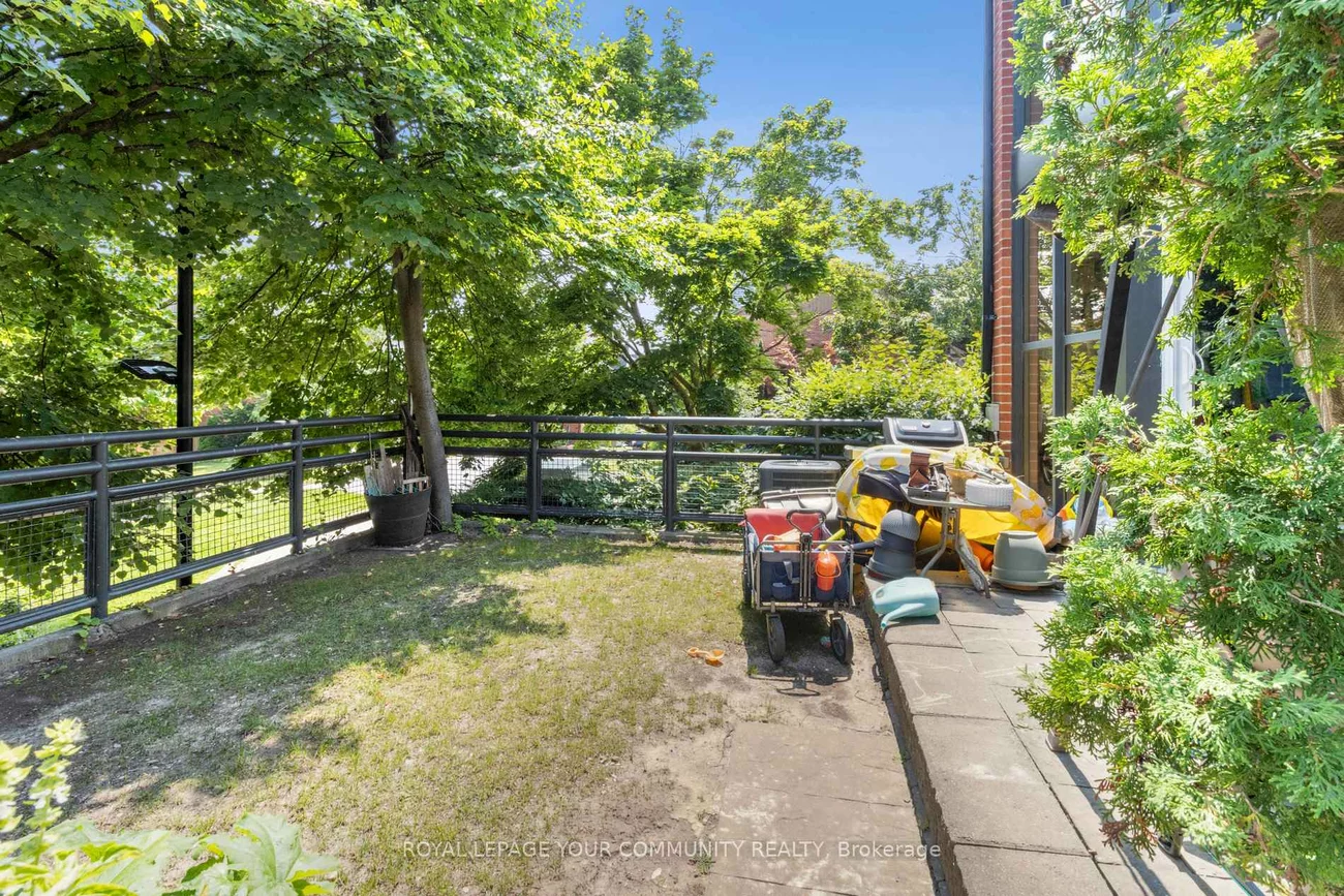 100, Arbors, West Woodbridge, Vaughan
