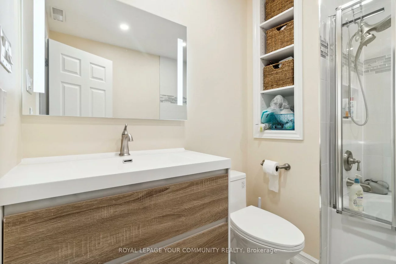 100, Arbors, West Woodbridge, Vaughan