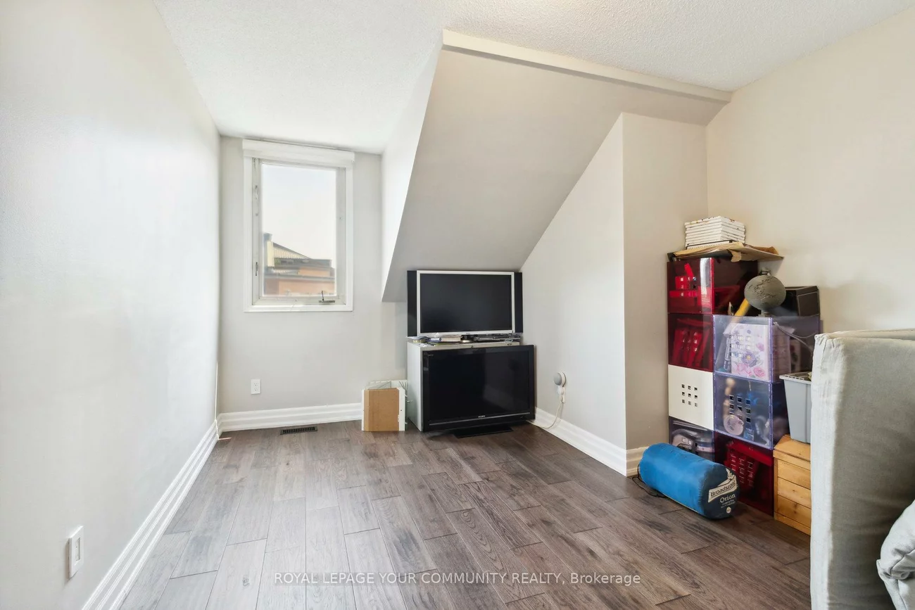 100, Arbors, West Woodbridge, Vaughan
