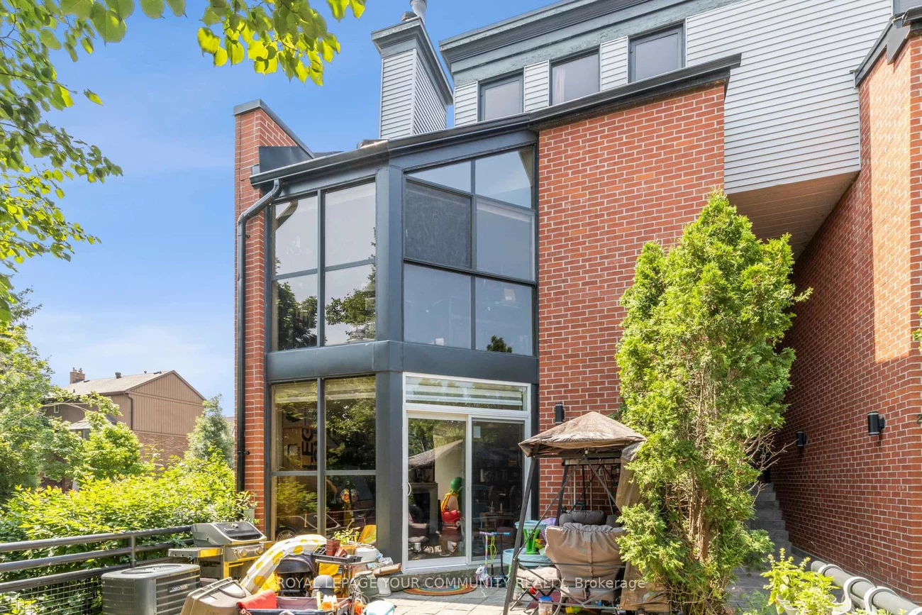 100, Arbors, West Woodbridge, Vaughan