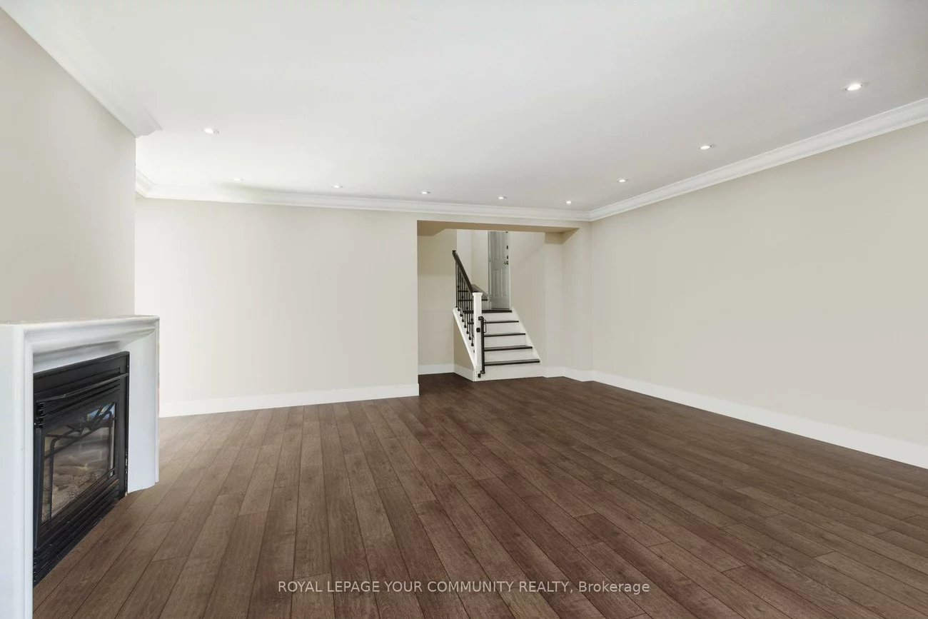 100, Arbors, West Woodbridge, Vaughan