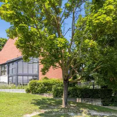 100, Arbors, West Woodbridge, Vaughan
