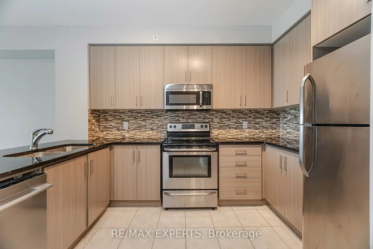 9255, Jane, Maple, Vaughan