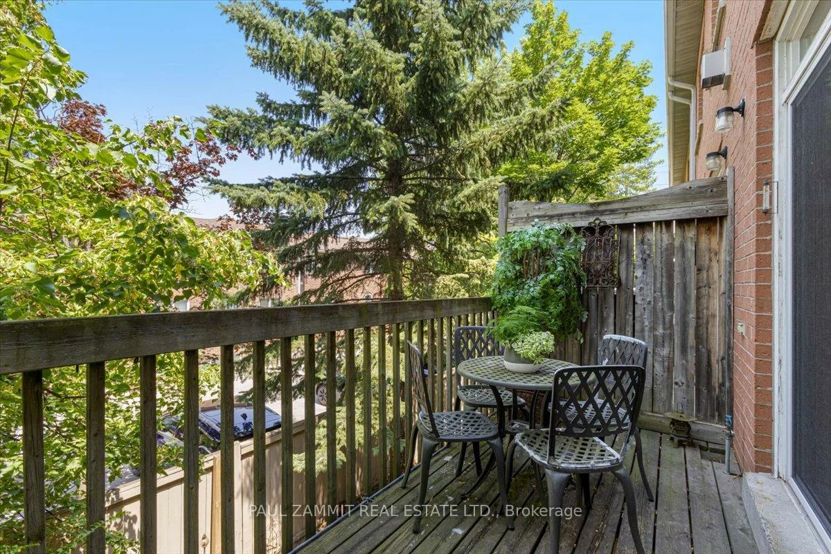 8038, Yonge, Uplands, Vaughan