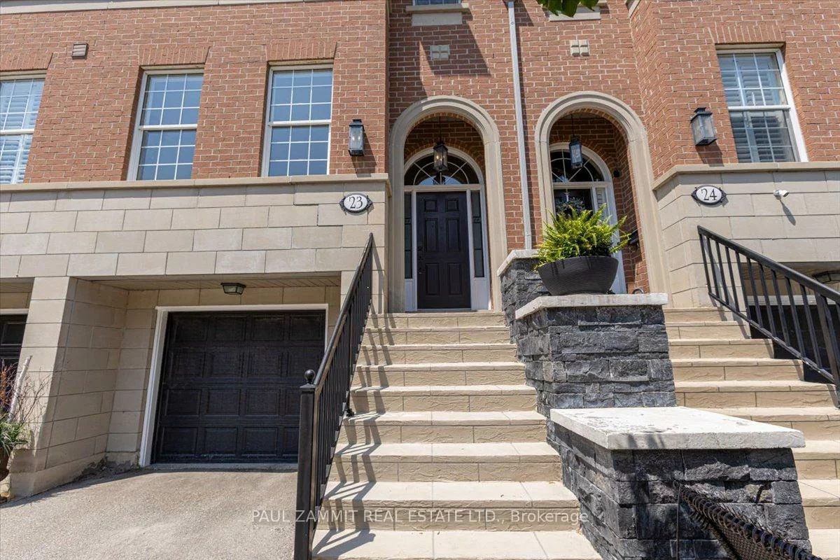 8038, Yonge, Uplands, Vaughan