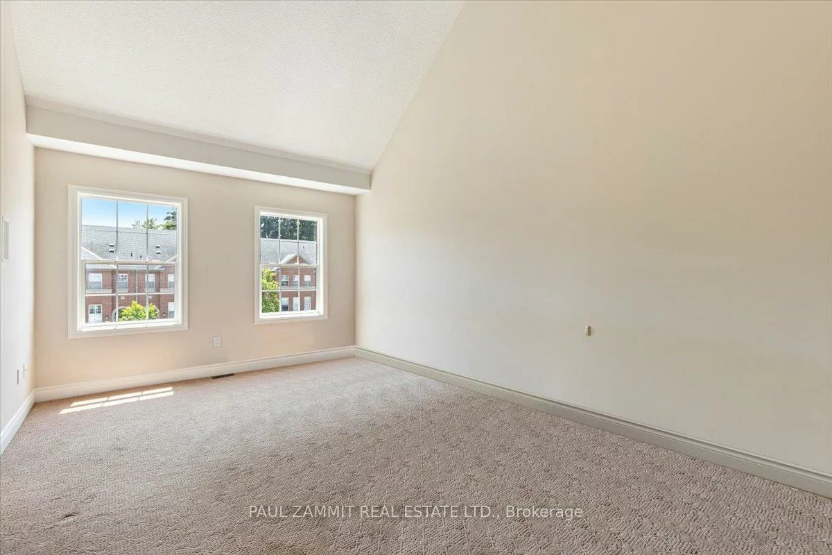 8038, Yonge, Uplands, Vaughan