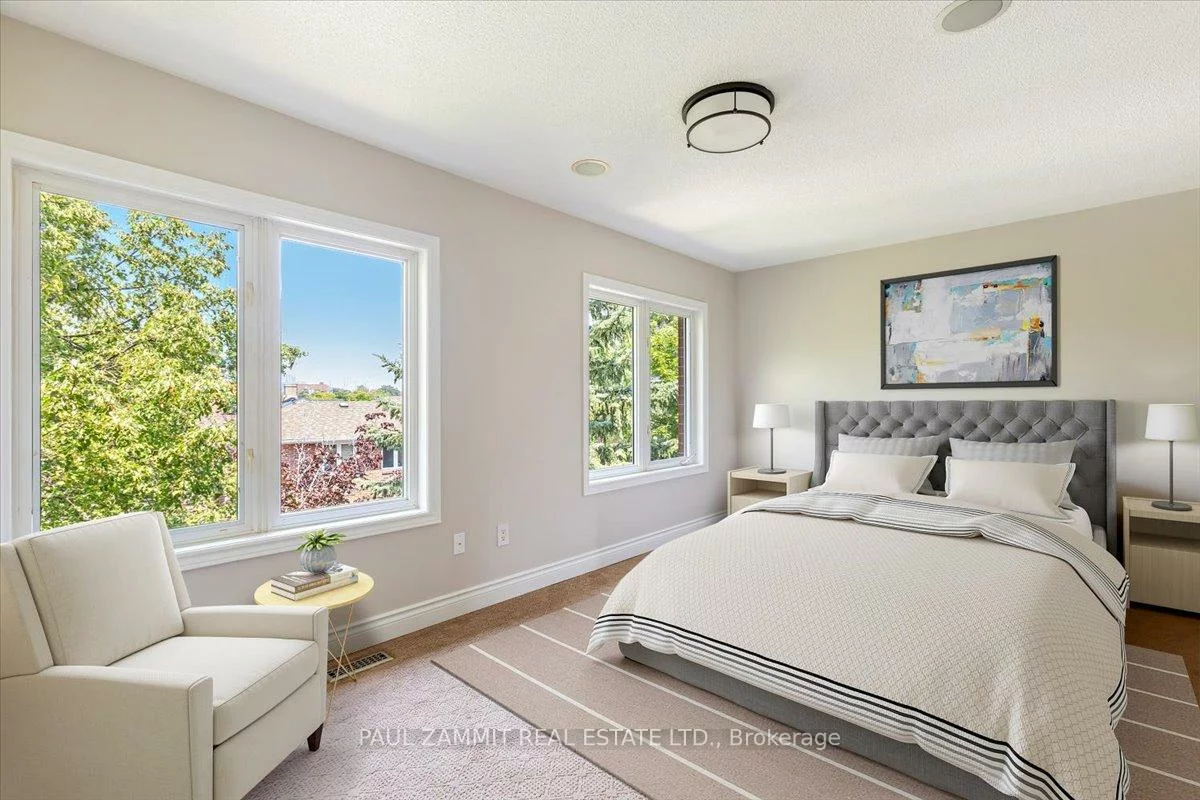 8038, Yonge, Uplands, Vaughan