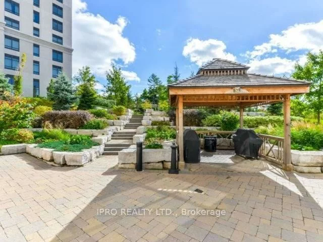 9255, Jane, Maple, Vaughan