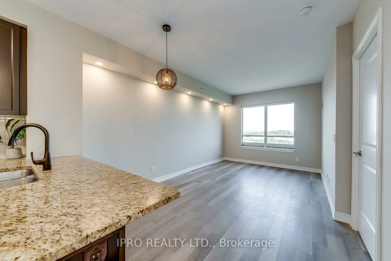 9255, Jane, Maple, Vaughan