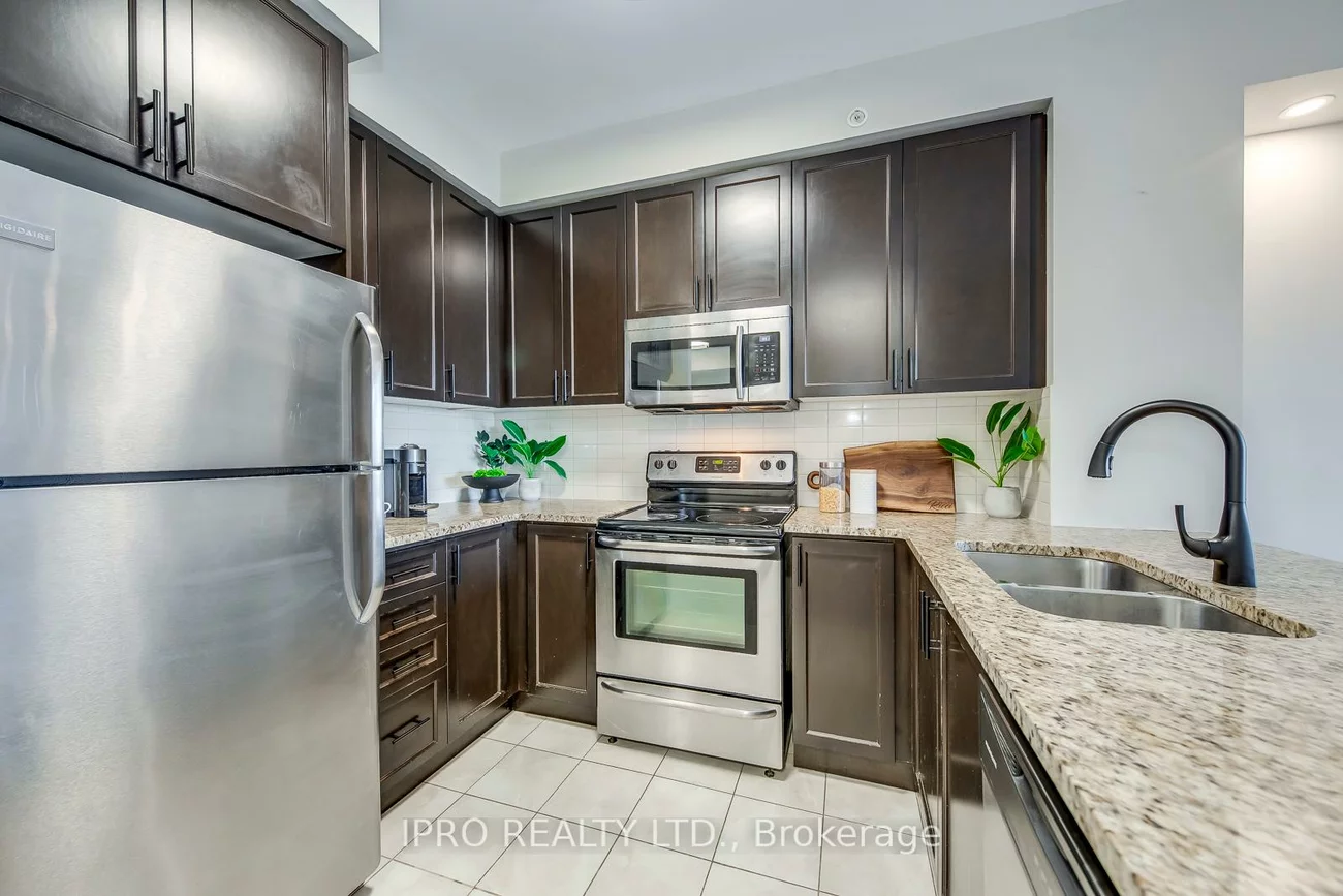 9255, Jane, Maple, Vaughan