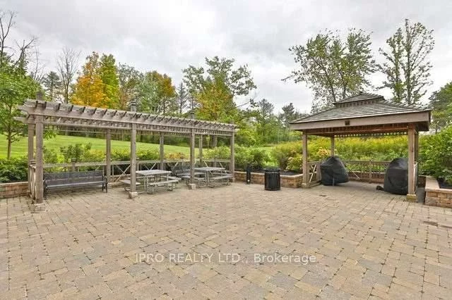 9255, Jane, Maple, Vaughan