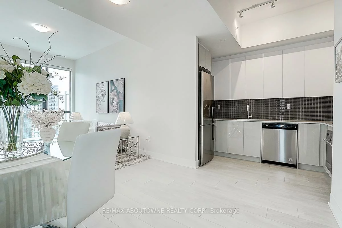 2908, Highway 7, Concord, Vaughan