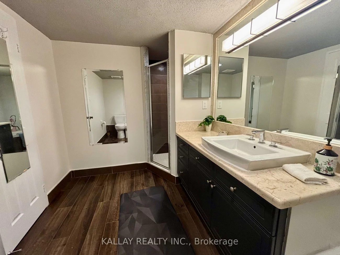 7300, Yonge, Crestwood-Springfarm-Yorkhill, Vaughan