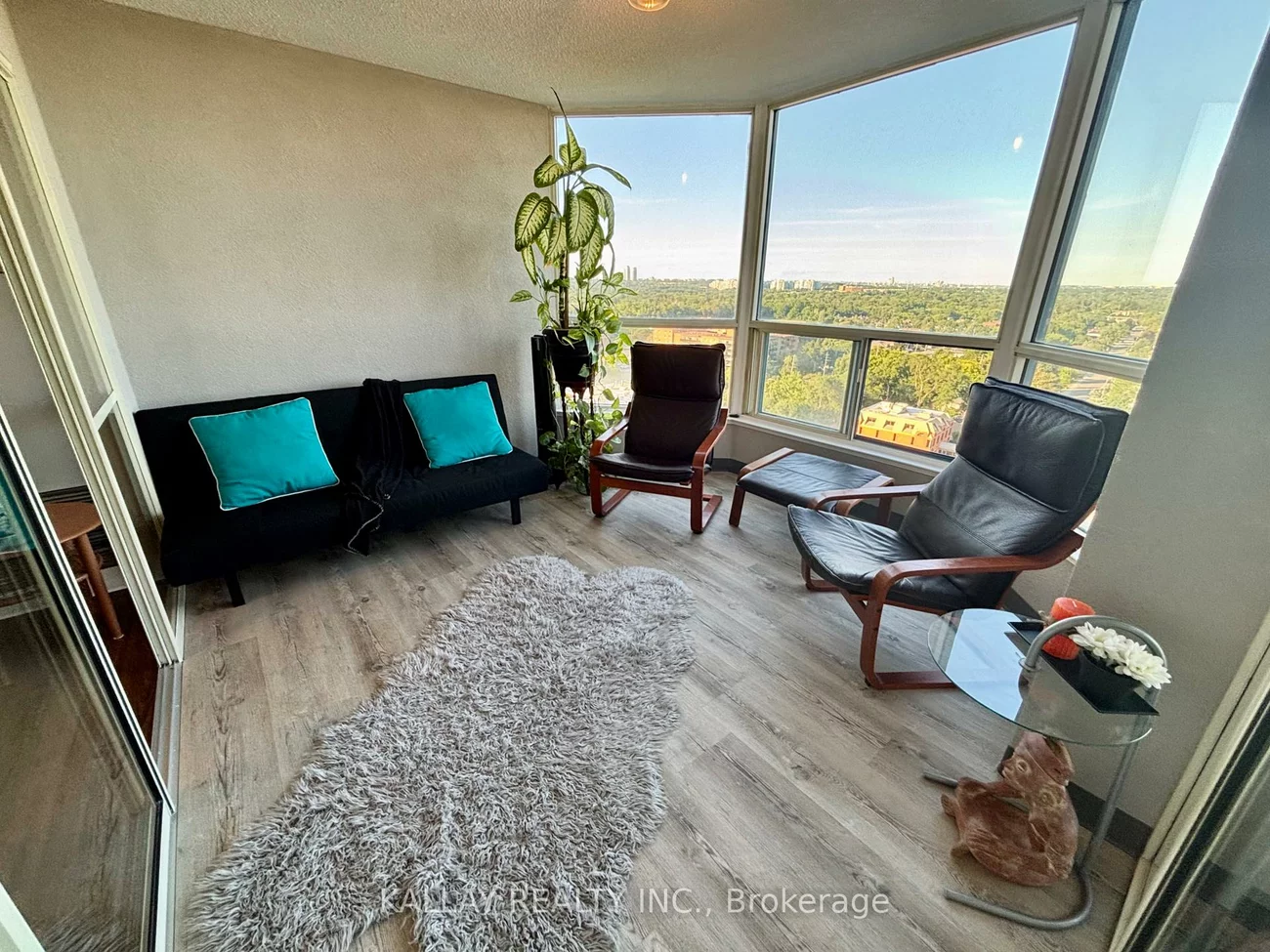 7300, Yonge, Crestwood-Springfarm-Yorkhill, Vaughan