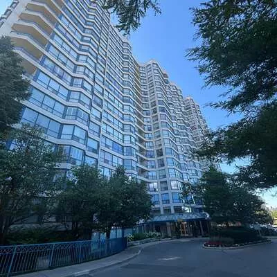 7300, Yonge, Crestwood-Springfarm-Yorkhill, Vaughan