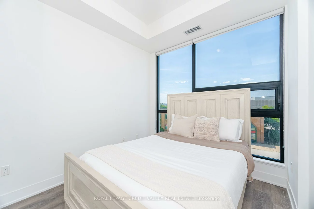 2908, Highway 7, Concord, Vaughan