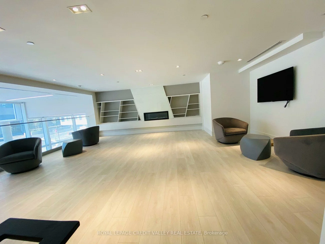 2908, Highway 7, Concord, Vaughan