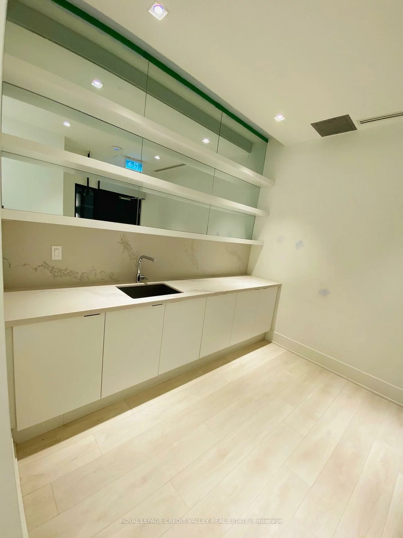 2908, Highway 7, Concord, Vaughan