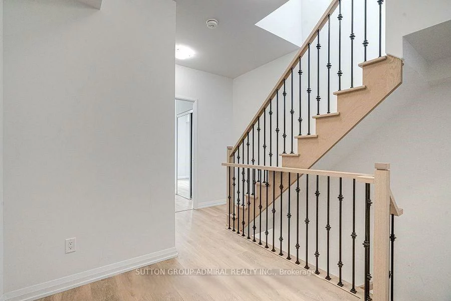 1010, Portage, Concord, Vaughan