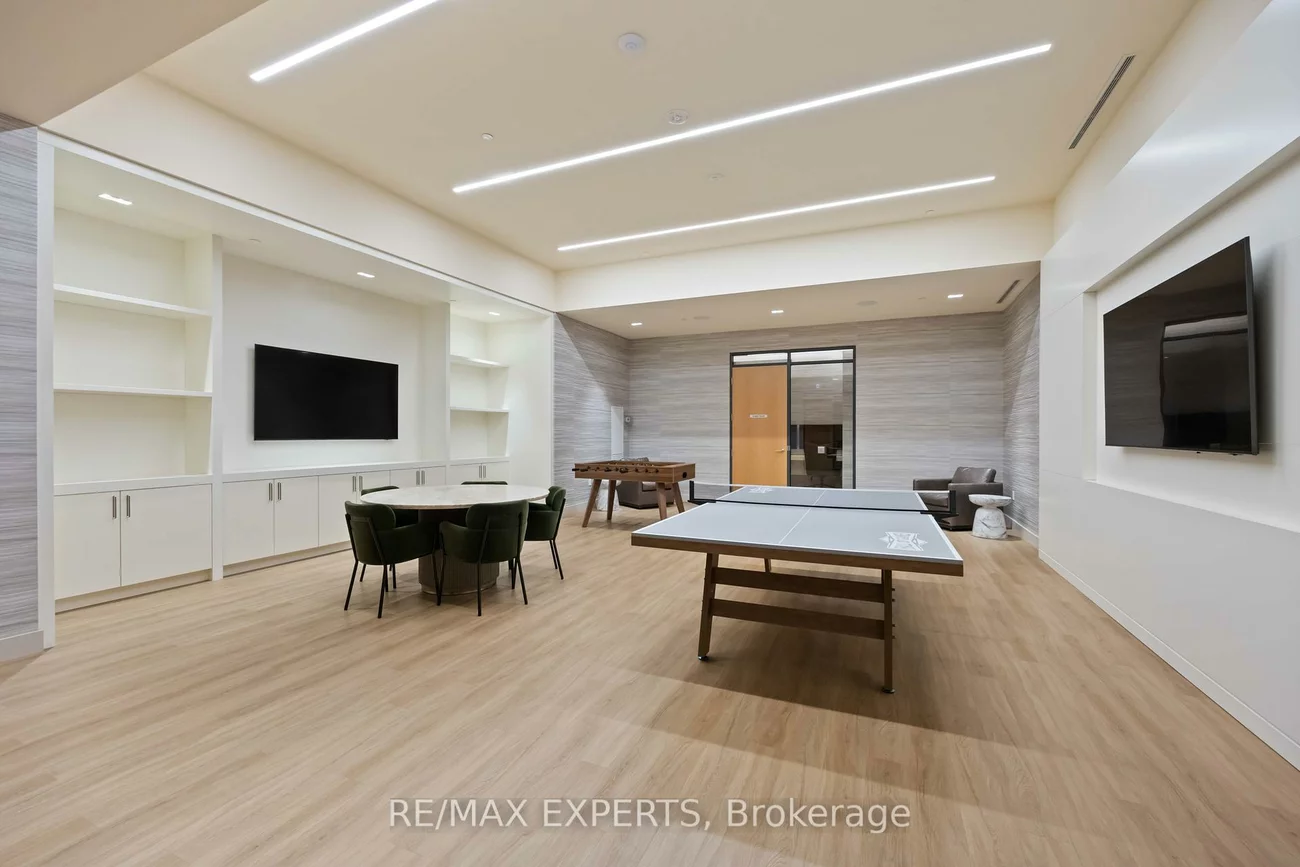 8960, Jane, Vellore Village, Vaughan