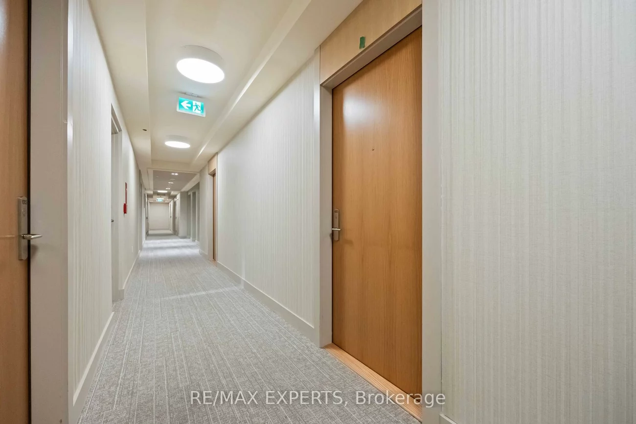 8960, Jane, Vellore Village, Vaughan
