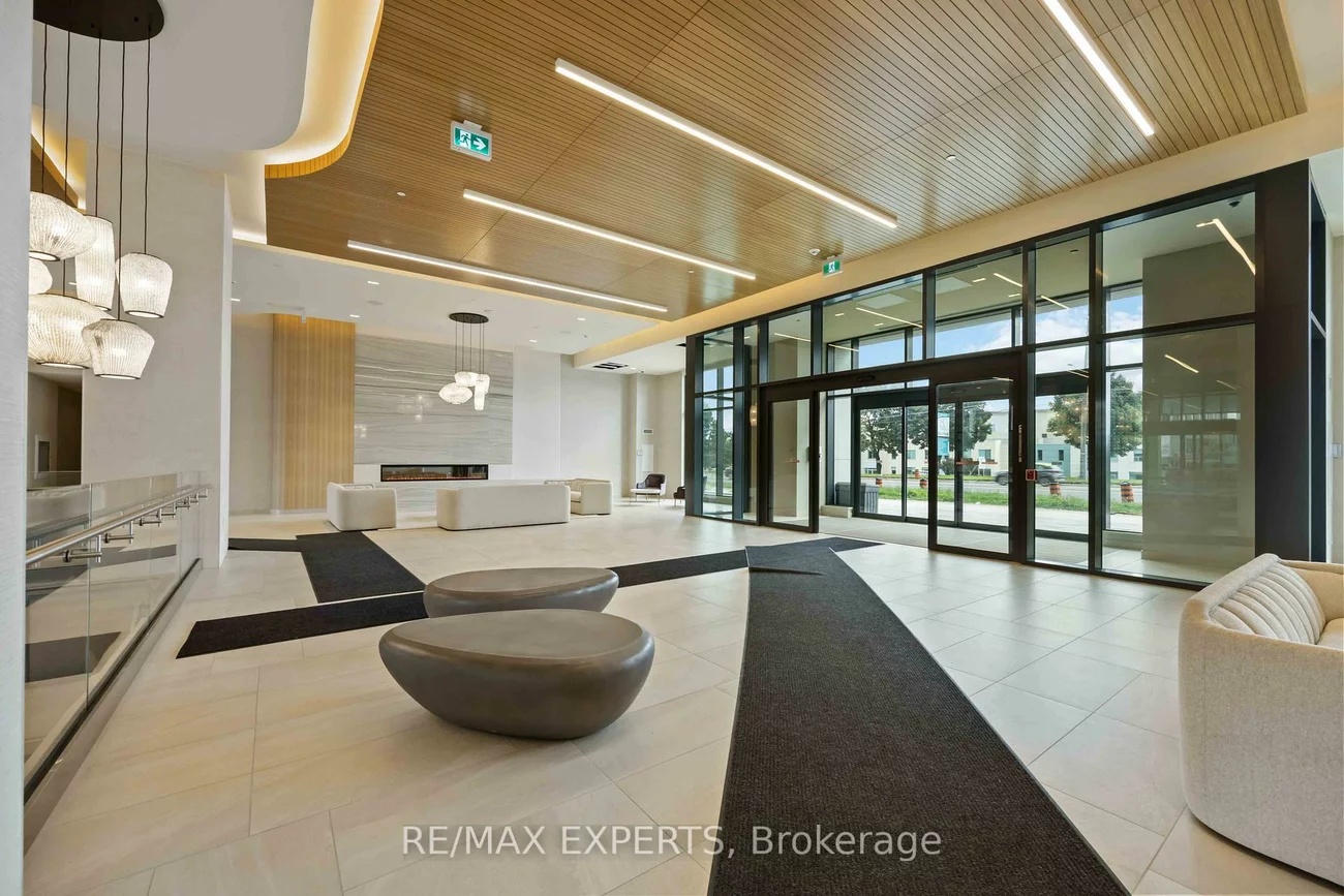 8960, Jane, Vellore Village, Vaughan
