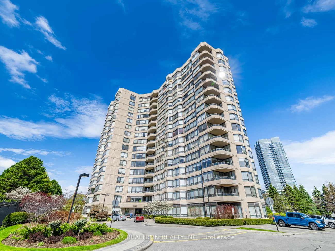 7420, Bathurst, Brownridge, Vaughan