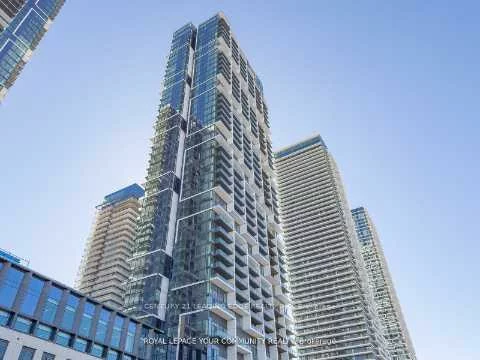 1000, Portage, Vaughan Corporate Centre, Vaughan