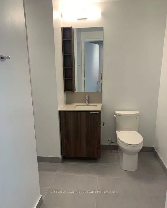 1000, Portage, Vaughan Corporate Centre, Vaughan