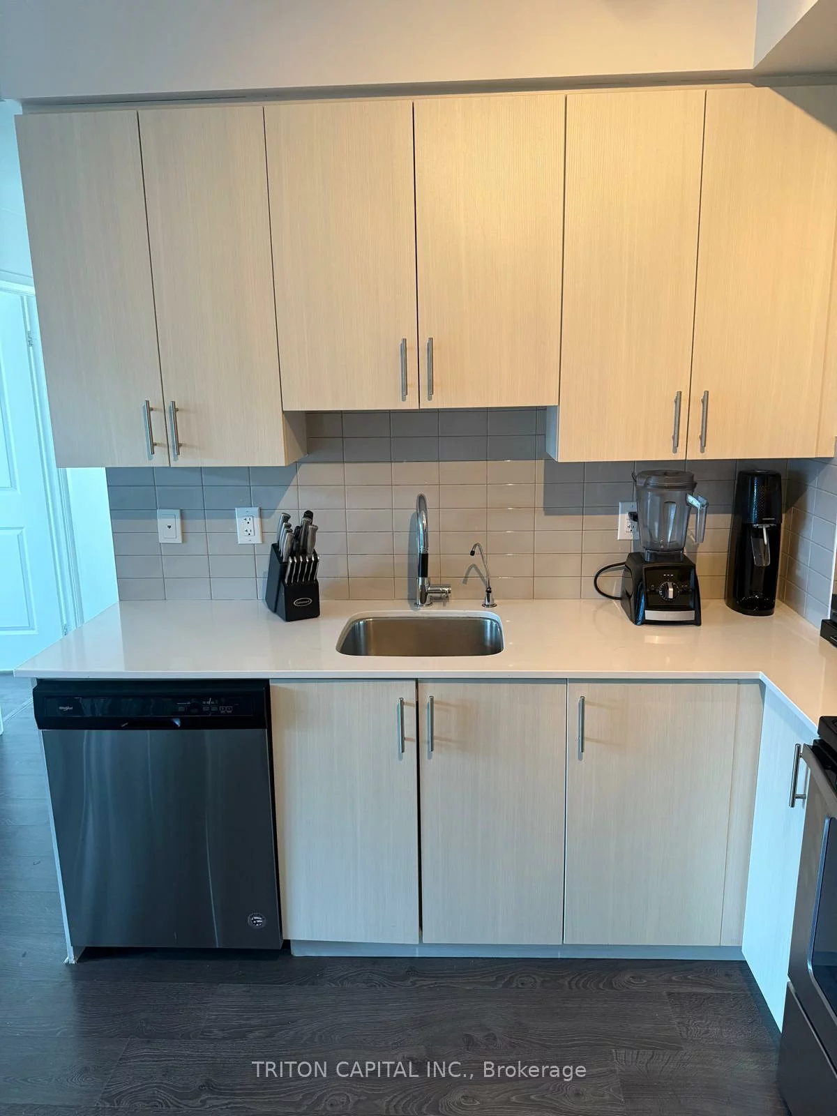 3700, Highway 7, Vaughan Corporate Centre, Vaughan
