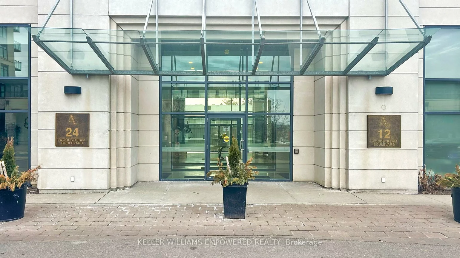24, Woodstream, Vaughan Grove, Vaughan