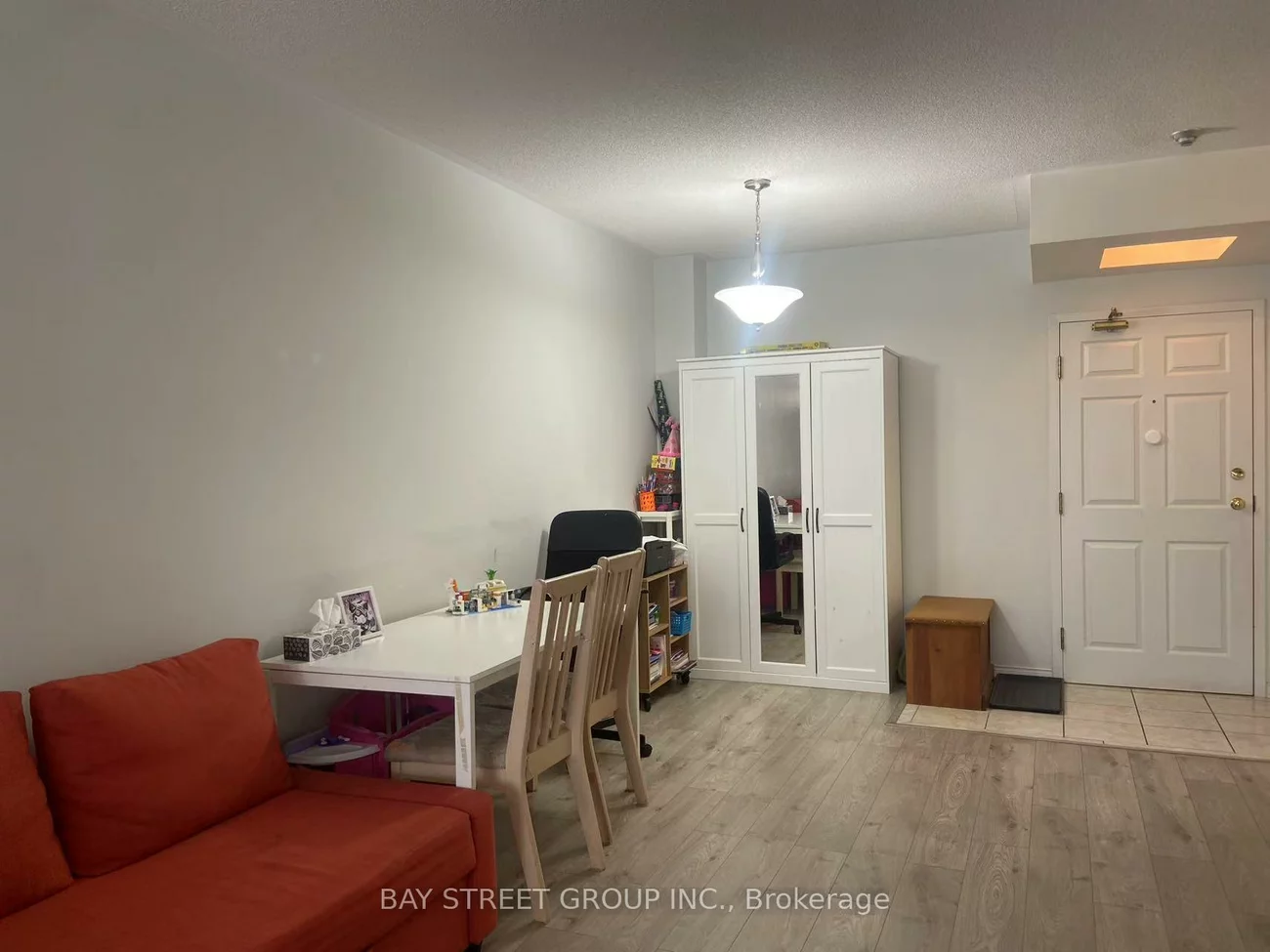 7378, Yonge, Crestwood-Springfarm-Yorkhill, Vaughan