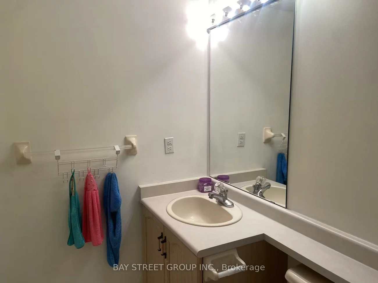 7378, Yonge, Crestwood-Springfarm-Yorkhill, Vaughan