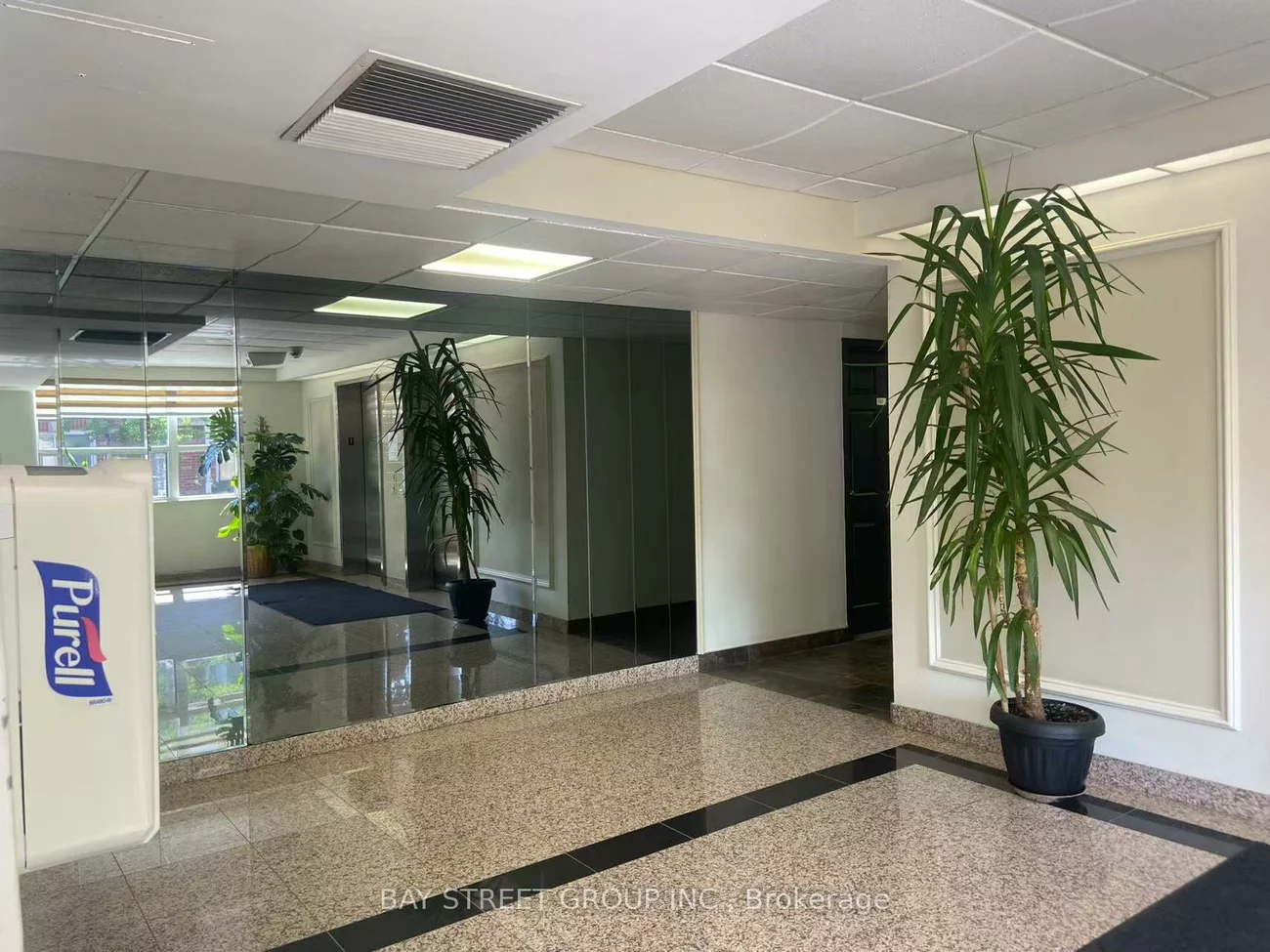 7378, Yonge, Crestwood-Springfarm-Yorkhill, Vaughan