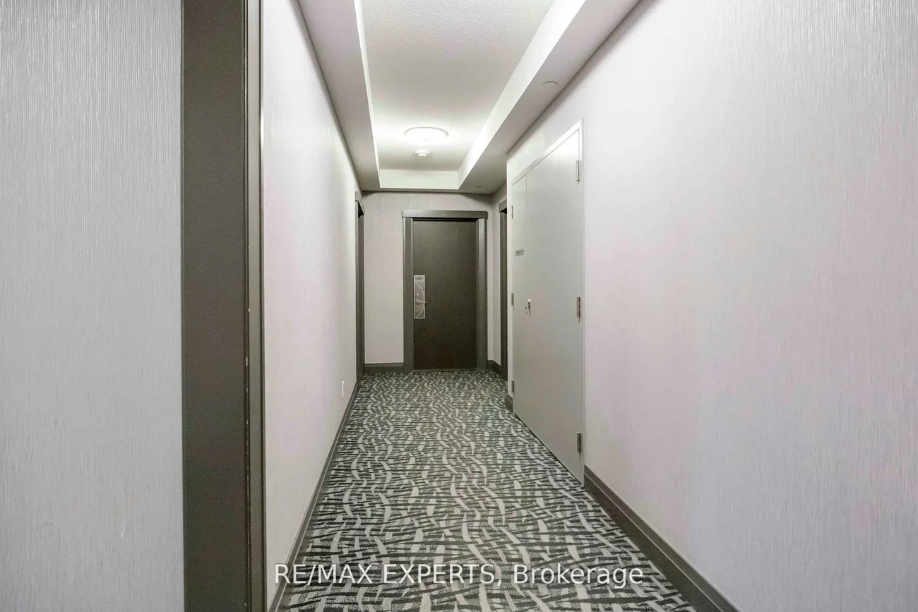 3700, Highway 7, Vaughan Corporate Centre, Vaughan