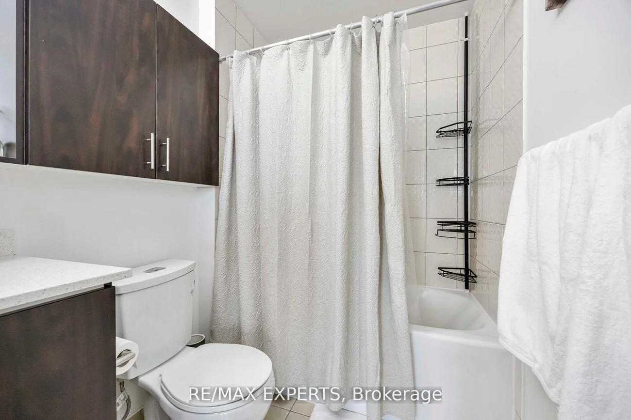 3700, Highway 7, Vaughan Corporate Centre, Vaughan