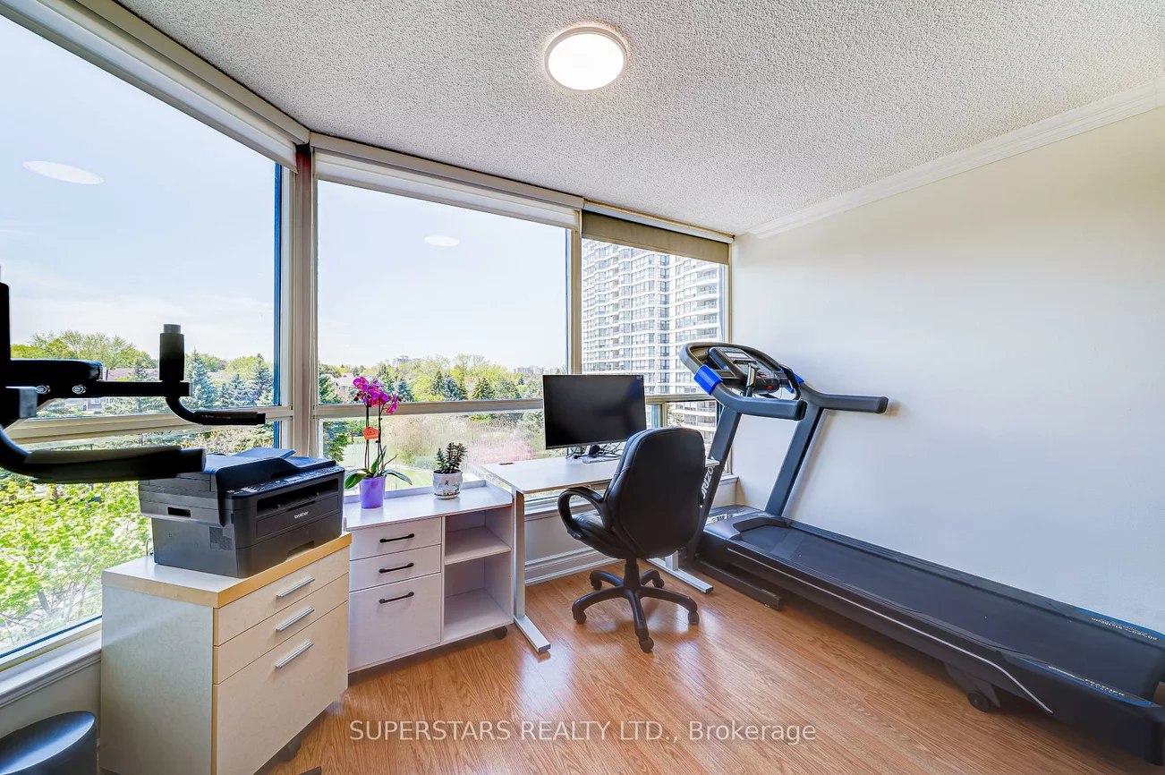 7300, Yonge, Crestwood-Springfarm-Yorkhill, Vaughan