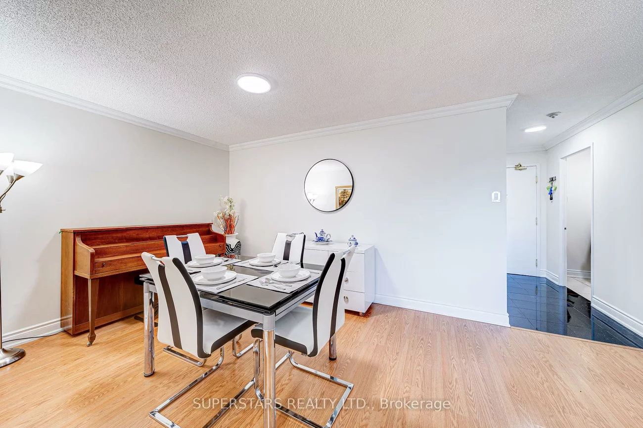 7300, Yonge, Crestwood-Springfarm-Yorkhill, Vaughan